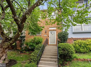 6033 Hydrangea Dr, Alexandria, VA 22310