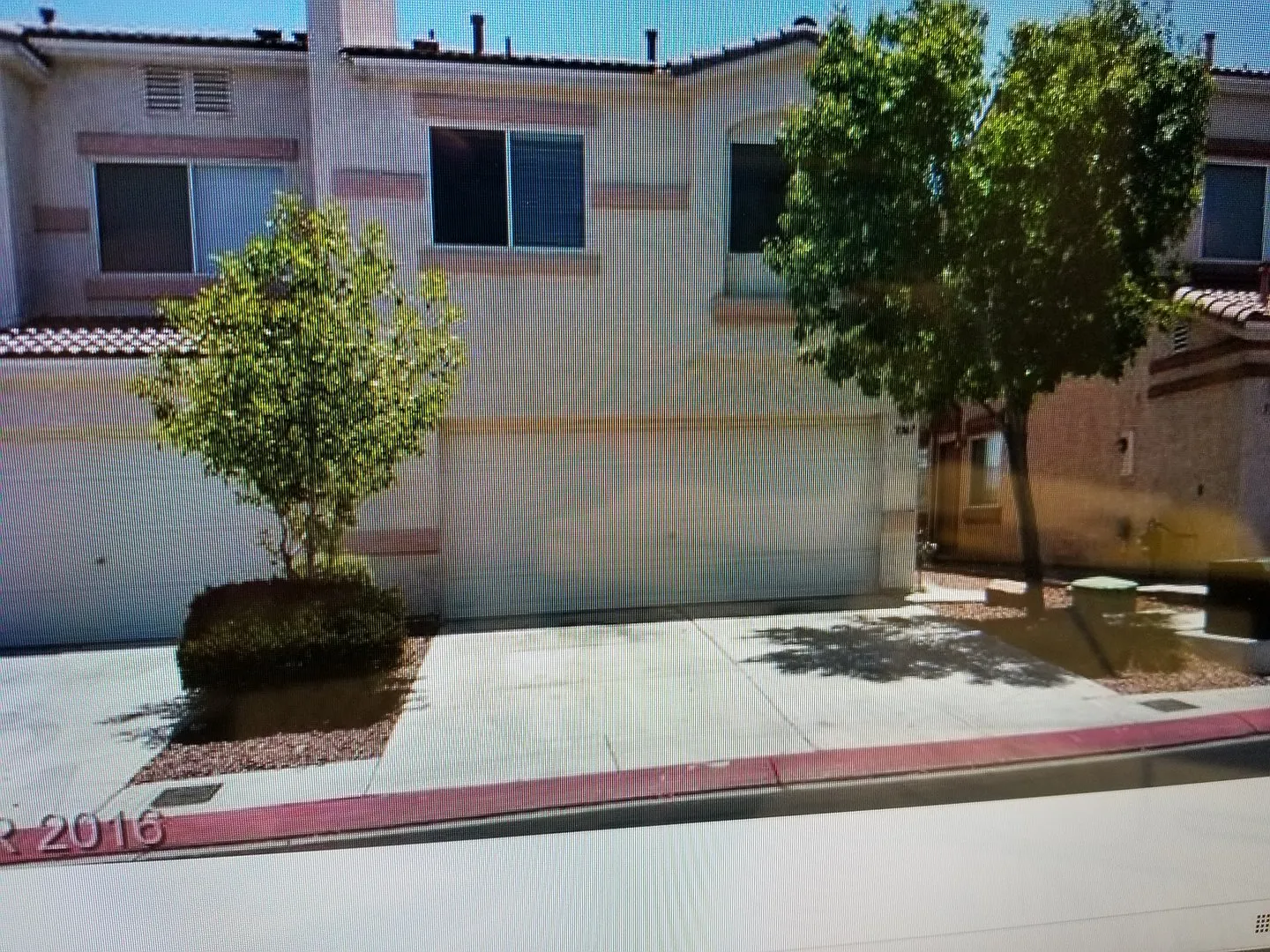 3 Bedroom, 2.5 Bath Gated Community 2 Yr Lease — Photo 2