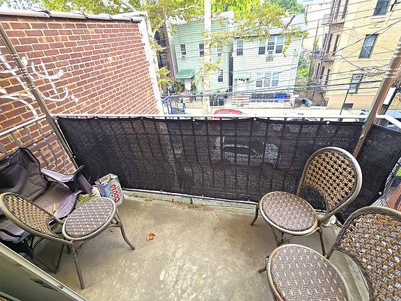 5th image of 1228 31st Dr APT 3F