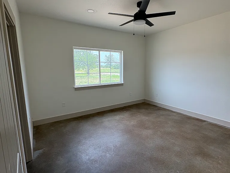 431 Private Road 6047 — Photo 8
