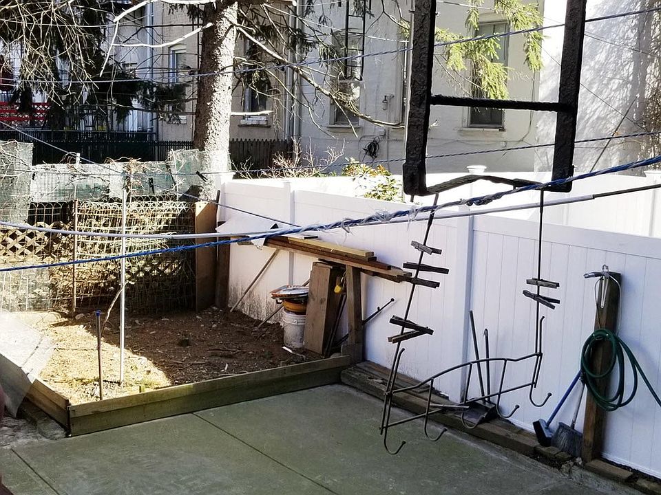2nd image of 271 Saint Nicholas Ave