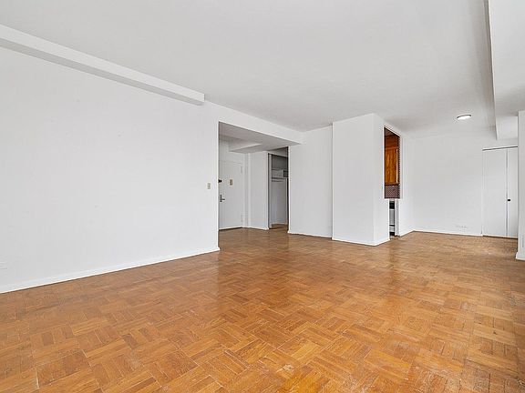 3rd image of 505 E 79th St APT 20C
