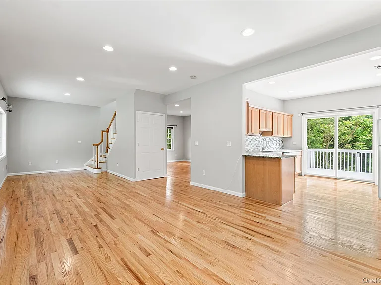 436 Jessup Rd — Photo 8