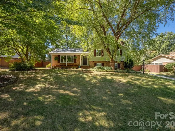 1912 Wedgedale Dr, Charlotte, NC 28210