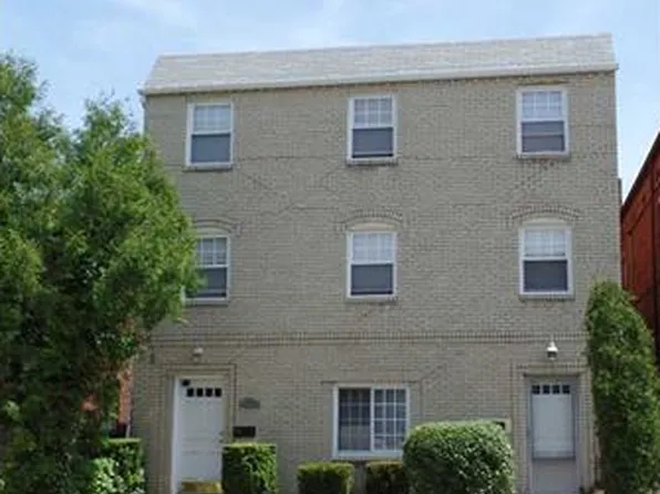 4 Purchase Pl, Pittsburgh, PA 15228