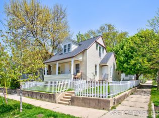 1300 Maude Ave NE, Grand Rapids, MI 49505