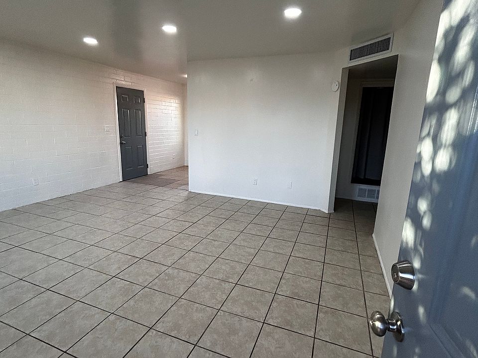 1st image of 3004 N Geronimo Ave #G