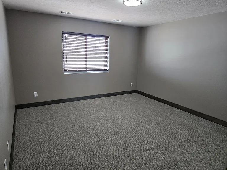 1645 Windridge Ave — Photo 5