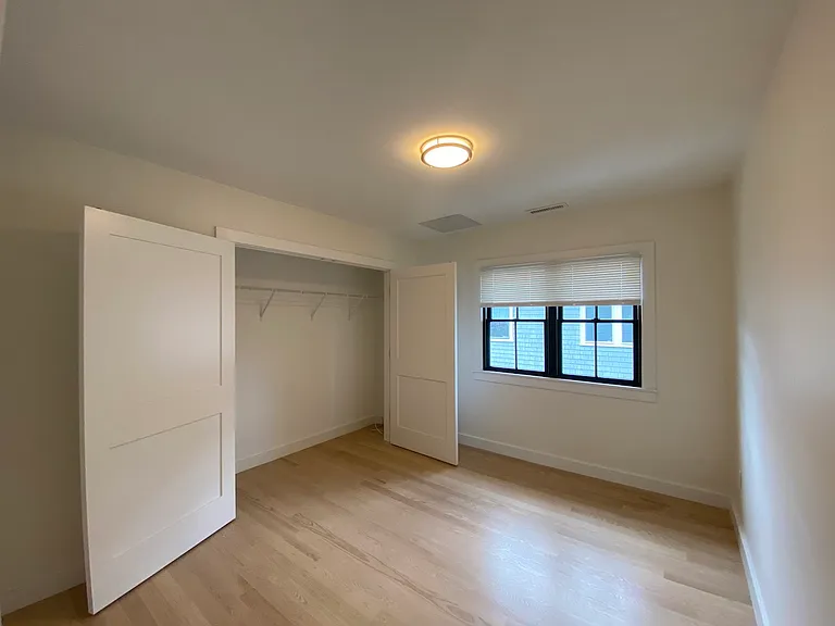 31-33 Brimmer St #2 — Photo 13