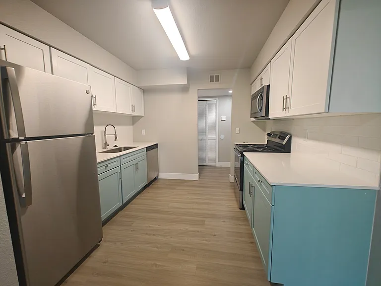 4405 S Semoran Blvd #7 — Photo 7
