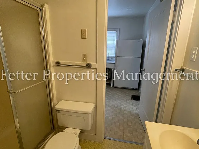 1621 Burdette Ave — Photo 7