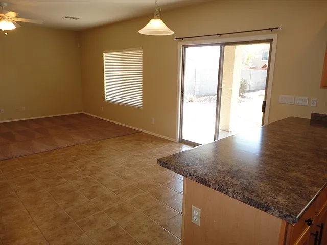 1593 E Megan Dr — Photo 4