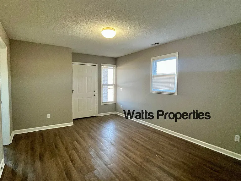 133 12th Ave NW #133 — Photo 8