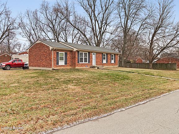 3rd image of 9309 Cloverwood Ln