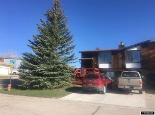 101 Sandstone Dr, Evanston, WY 82930