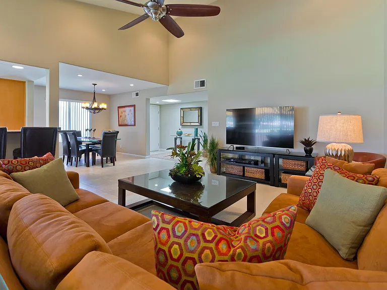 48 El Toro Dr — Photo 2