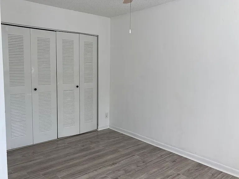 9777 Westview Dr #112 — Photo 9