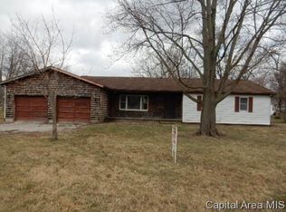 403 1st St, Shipman, IL 62685