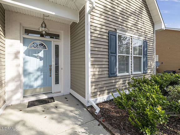 4th image of 4305 Logwood Ct