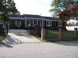 1206 Chilton Dr, Fayetteville, NC 28314