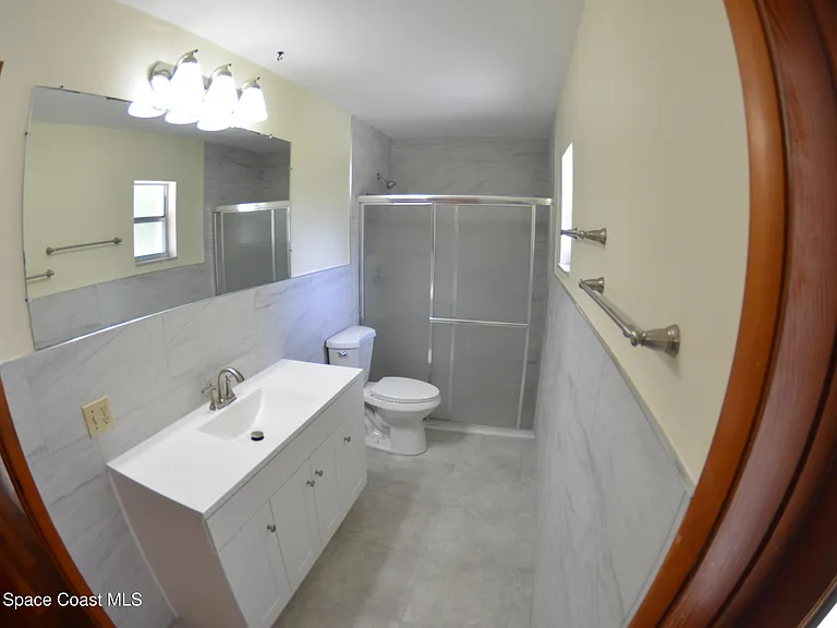 300 Darrow Ave — Photo 14