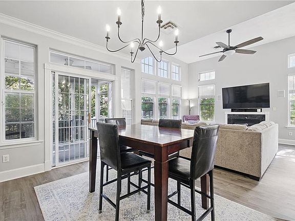 5th image of 3009 Bay Shore Ln