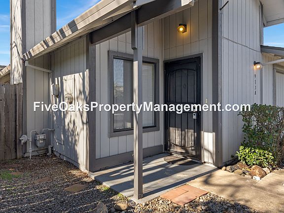 2nd image of 913 Bidwell St APT A