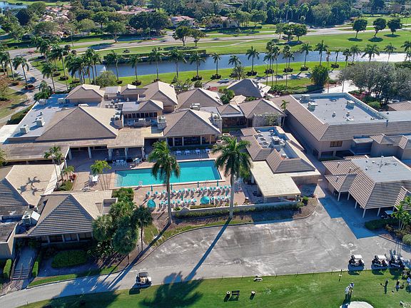 2nd image of 7898 Eastlake Dr