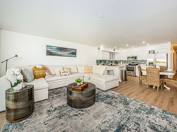 4th image of 1412 Gulf Blvd #102