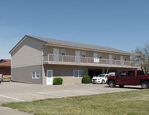 1st image of 419 Gibson Ln APT 4