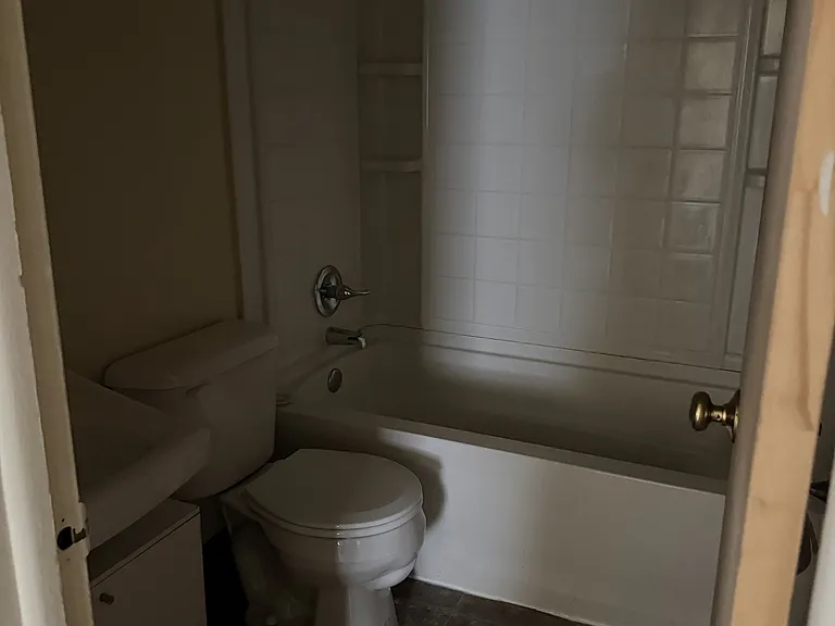 537 N Hanover St — Photo 6