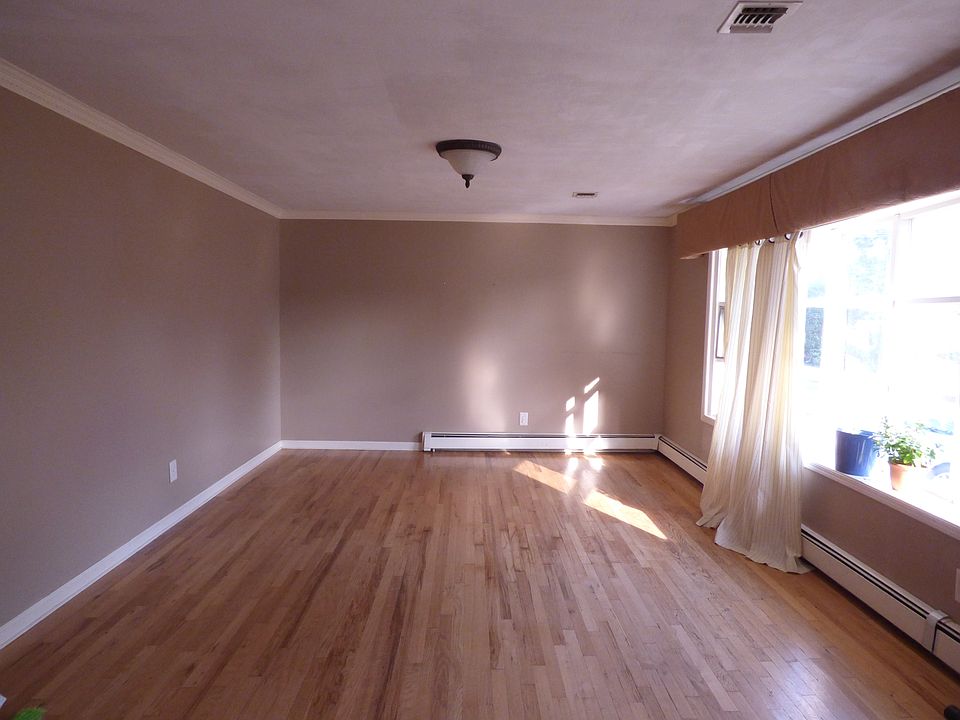 2nd image of 49 Partch Pl