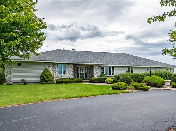 1595 County Road 1200e, Sullivan, IL 61951