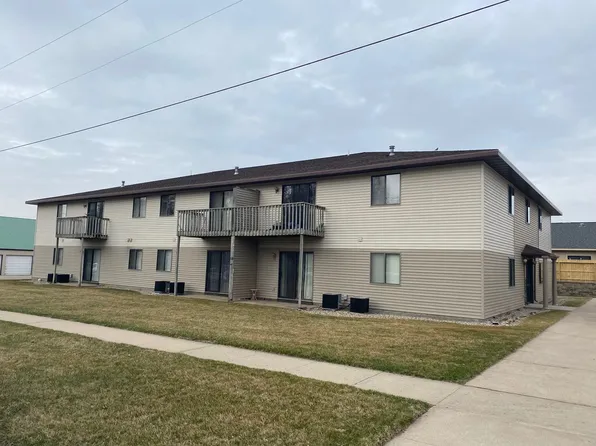 903 Jackson St #8, Yankton, SD 57078