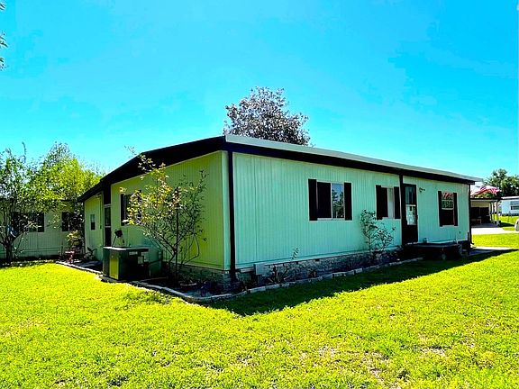 4th image of 3150 NE 36th Ave #451