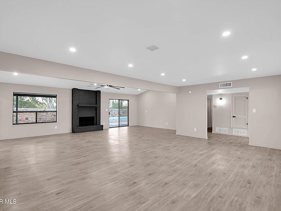 4th image of 6940 Villa Hermosa Dr