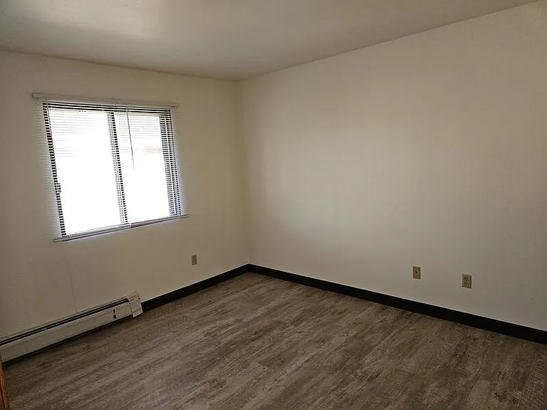 436 Sullivan St #10 — Photo 18