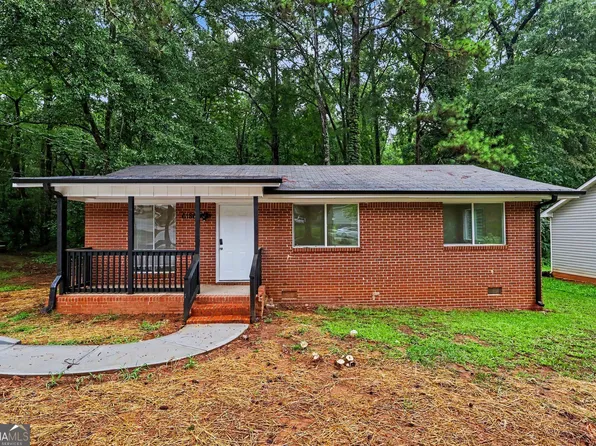 6186 Green Acres Dr SW, Covington, GA 30014
