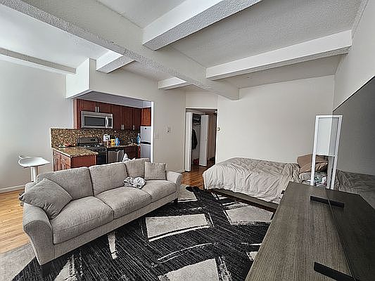 2nd image of 160 Bleecker St #3E