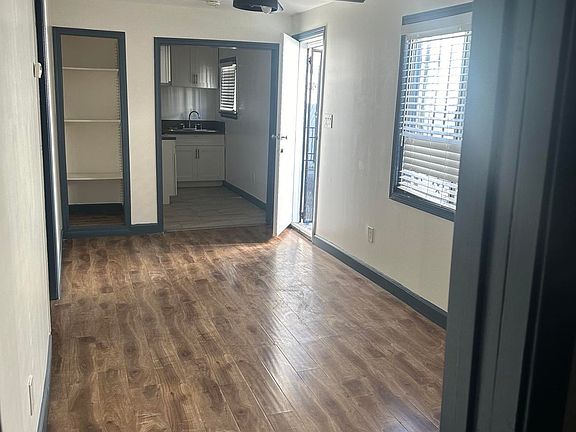3rd image of 1032 W 95th St #5/8