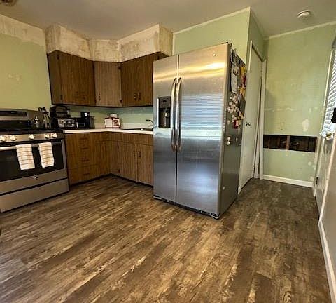 3rd image of 517 Denmark Dr