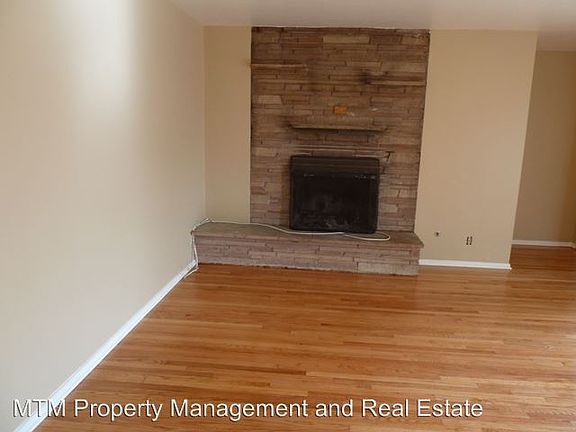5th image of 5082 Rockford Dr