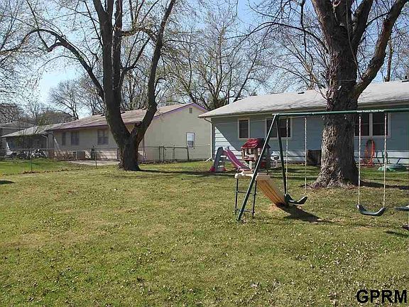2nd image of 3415 Cottonwood Ln