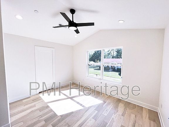 4th image of 602 N 6th St