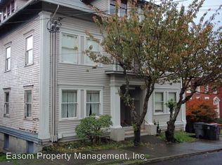 1030 Franklin Ave APT 1, Astoria, OR 97103