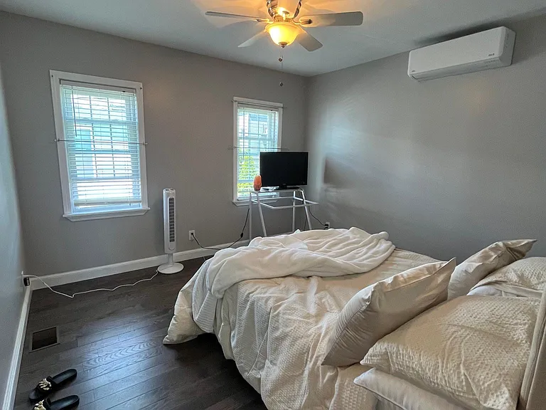 4 Grace Ct #1 — Photo 6