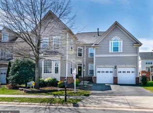 22768 Highcrest Cir, Ashburn, VA