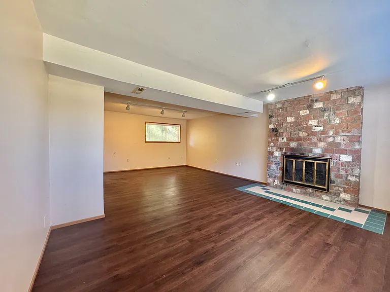 13122 SE 164th St — Photo 37
