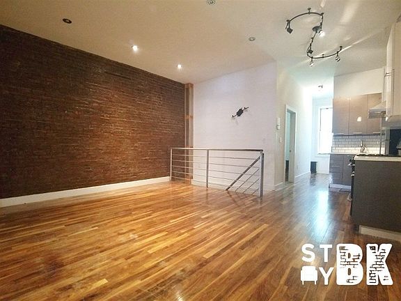 3rd image of 193 Meserole St #1