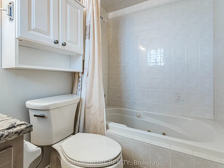 165 Main St E #7 — Photo 7